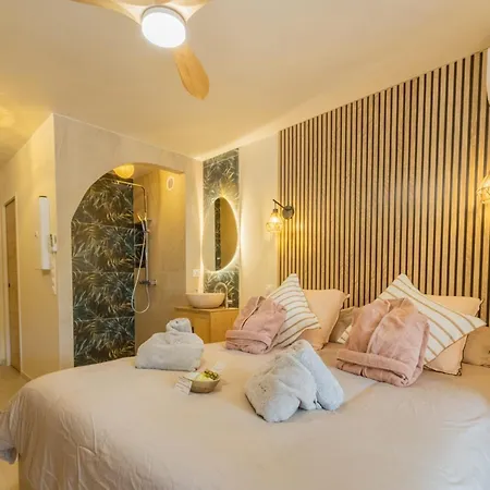 Balinaise - Balneo Privee Et Jardin Secret Apartman