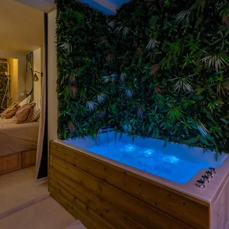 Balinaise - Balneo Privee Et Jardin Secret Apartman *