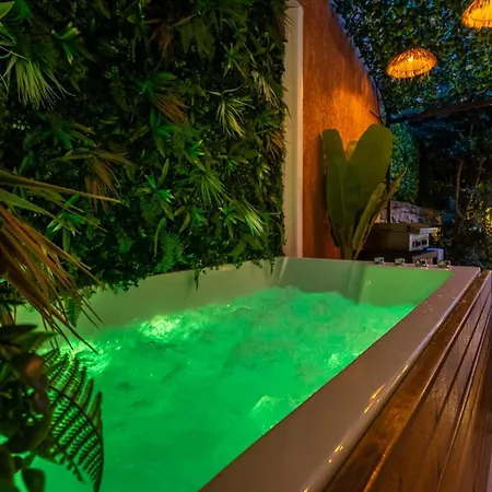 Balinaise - Balneo Privee Et Jardin Secret Sanary-sur-Mer